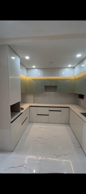 Kitchen in 4 BHK Builder Floor at Kakrola – for Rent