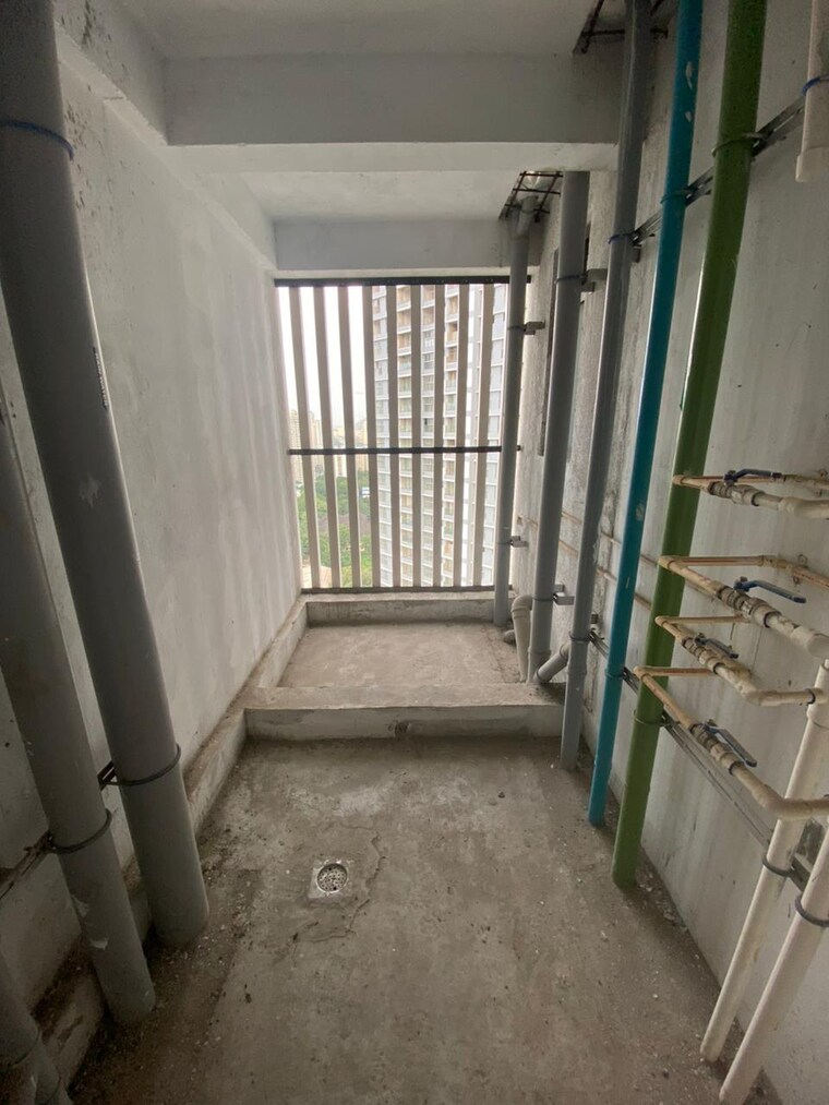 Balcony, raymond-ten-x-habitat 1 Bedroom 450 Sq.Ft. Apartment In Pokhran Road No Two Thane 9228911