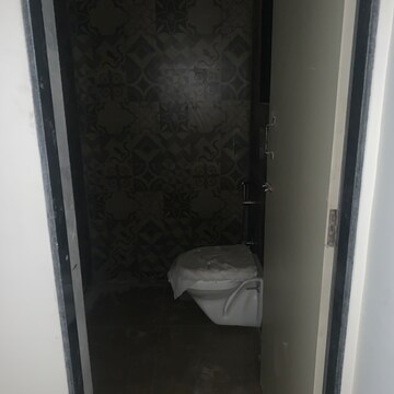 Bathroom in 1.5 BHK Apartment at Alliance Fortuna Blue, Dhuru Wadi – for Rent