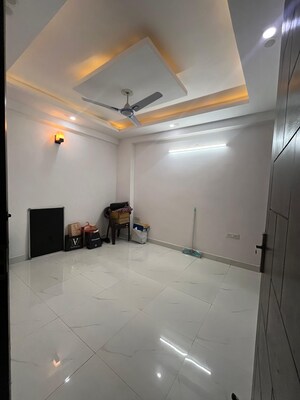 Room in 1 BHK Apartment at Sector 23 Dwarka – for Sale