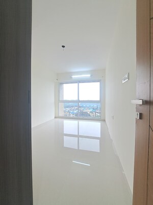 Room in 3 BHK Apartment at L&T Seawoods Residences Phase 2, Seawoods – for Sale