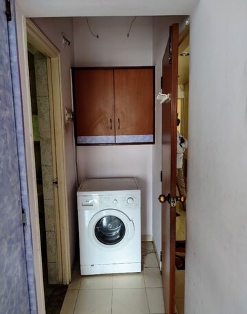 Furnished Amenities in 2 BHK Apartment at Senapati Bapat Road – for Rent