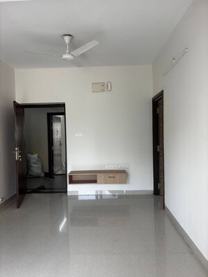 Room in 2 BHK Apartment at Kondapur – for Rent