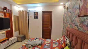 Bedroom in 3 BHK Builder Floor at Amolik Residency, Sector 86 – for Rent