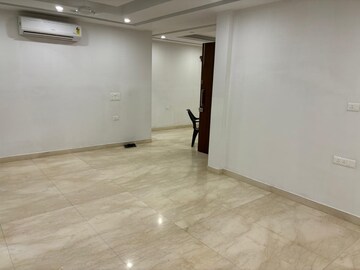 Room in 3.5 BHK Builder Floor at M3M Atrium, Sector 57 – for Rent