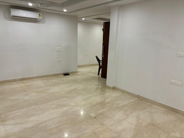 Room, m3m-atrium 3.5 Bedroom 2700 Sq.Ft. Builder Floor In Sector 57 Gurgaon 9229037