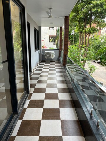Balcony in 3.5 BHK Builder Floor at M3M Atrium, Sector 57 – for Rent