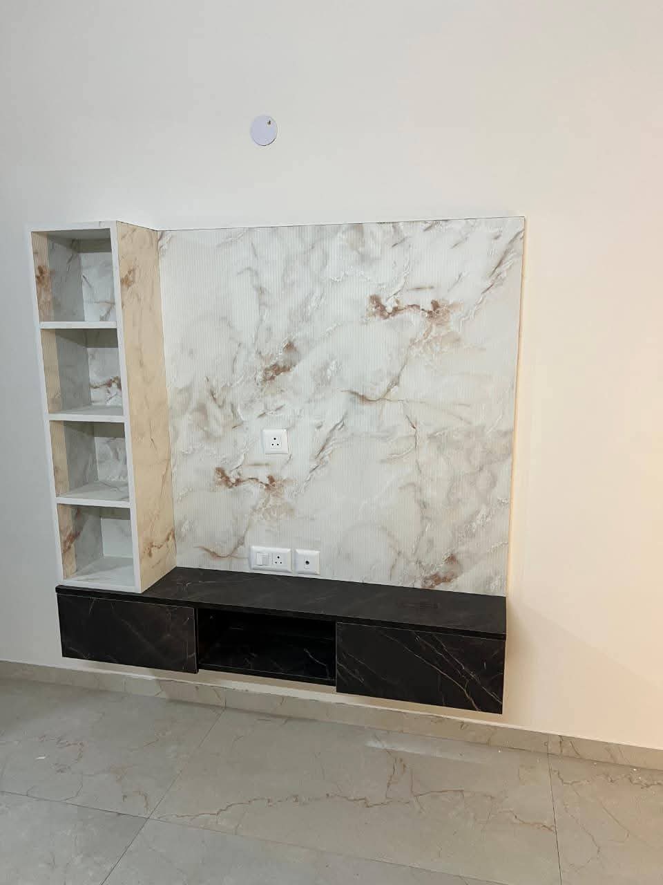 3.5 BHK + Study Room Builder Floor For Rent in Smart World Gems