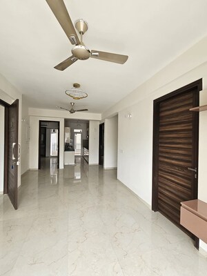 Room in 3.5 BHK Builder Floor at Smart World Gems, Sector 89 – for Rent