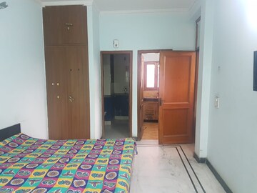 1 RK Independent House For Rent in Sector 30