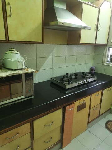 Kitchen in 2.5 BHK Builder Floor at Unitech South City II, Sector 50 – for Rent