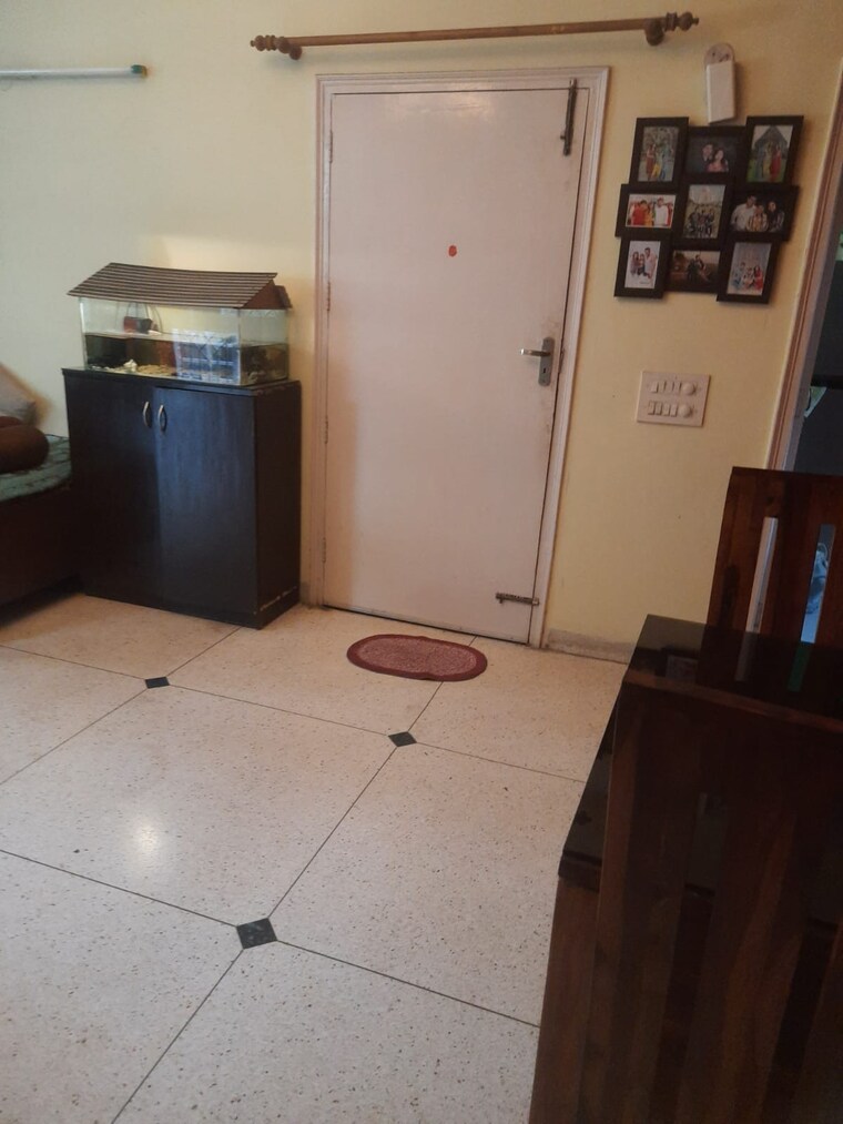 Living Room, unitech-south-city-ii 2 Bedroom 1020 Sq.Ft. Builder Floor In Sector 50 Gurgaon 9229065