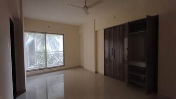 2 BHK Apartment For Rent in Yash Vivek CHS, Panch Pakhadi