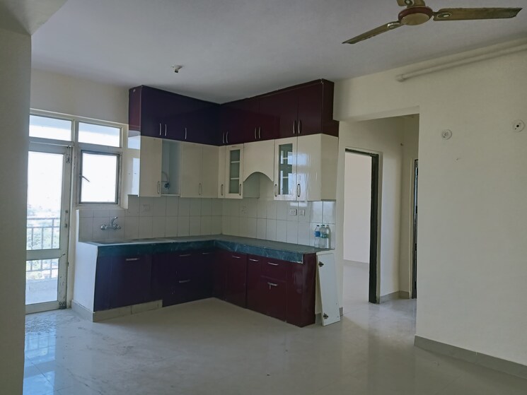 Kitchen, era-redwood-residency 3 Bedroom 1570 Sq.Ft. Apartment In Sector 78 Faridabad 9229107