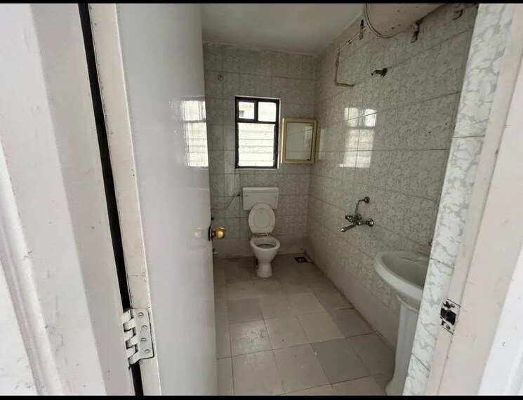Bathroom, ganga-satellite 3 Bedroom 1900 Sq.Ft. Apartment In Wanwadi Pune 9229099