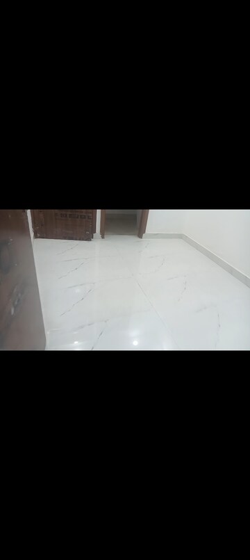 Room in 2 BHK Builder Floor at Kakrola – for Sale