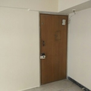 Room in 1 BHK Apartment at Nirmala Niwas, Dr Deshmukh Marg – for Rent