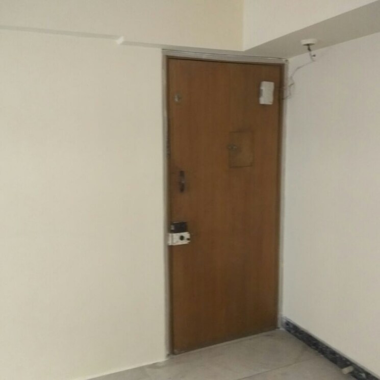 Room, nirmala-niwas 1 Bedroom 500 Sq.Ft. Apartment In Dr Deshmukh Marg Mumbai 9229108