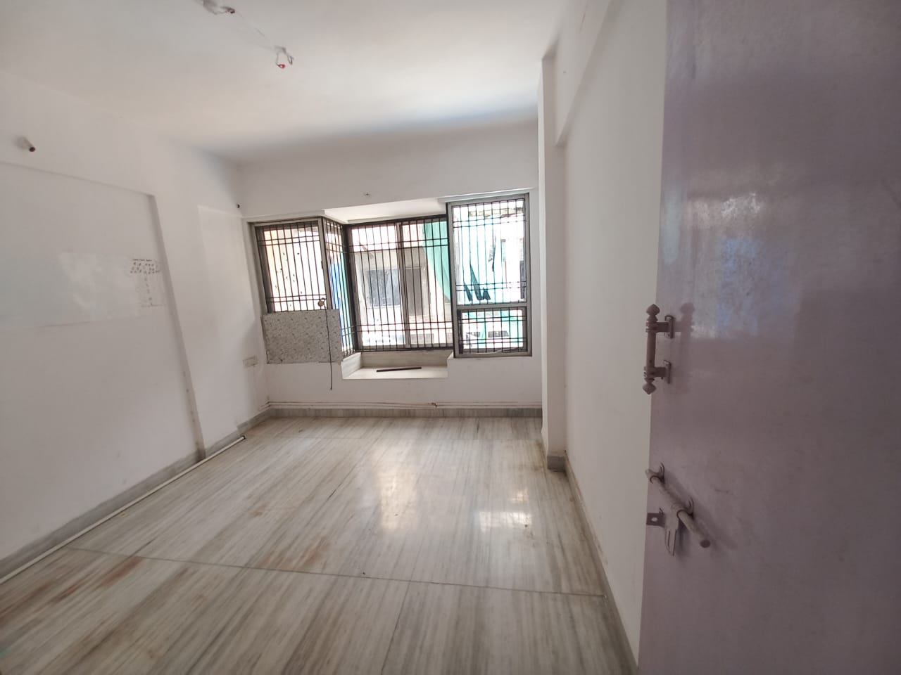 3 BHK + Study Room,Extra Room Apartment For Rent in Hiranandani Gardens
