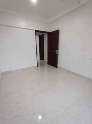 2 BHK Apartment For Rent in Satellite Royale, Goregaon East