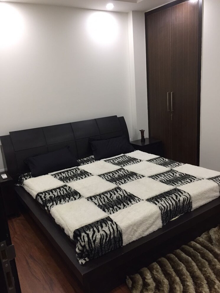Bedroom, lajpat nagar 4 3 Bedroom 1250 Sq.Ft. Apartment In Lajpat Nagar 4 Delhi 9229169