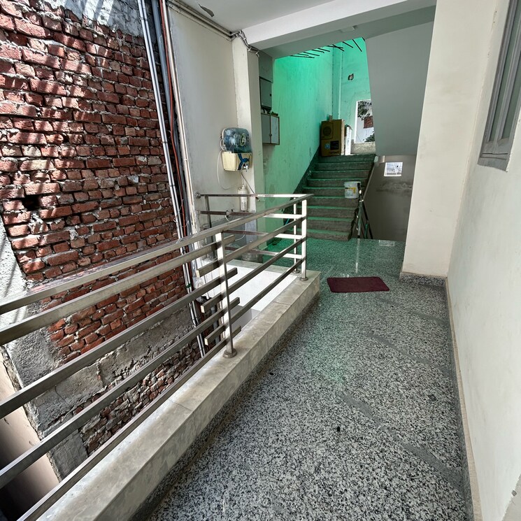 Balcony, kotla mubarakpur 1 Bedroom 400 Sq.Ft. Builder Floor In Kotla Mubarakpur Delhi 9229178