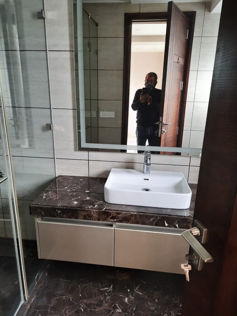 Attached Bathroom, greater kailash i 4 Bedroom 4500 Sq.Ft. Apartment In Greater Kailash I Delhi 9229177