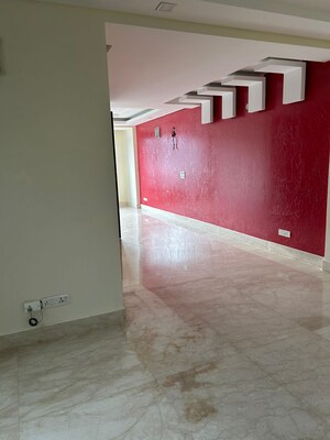 Room in 3 BHK Apartment at S 27 Luxury Homes, Greater Kailash I – for Rent