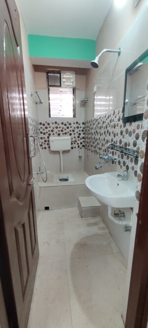 Team Area in 2 BHK Apartment at City Centre, Salt Lake City – for Sale