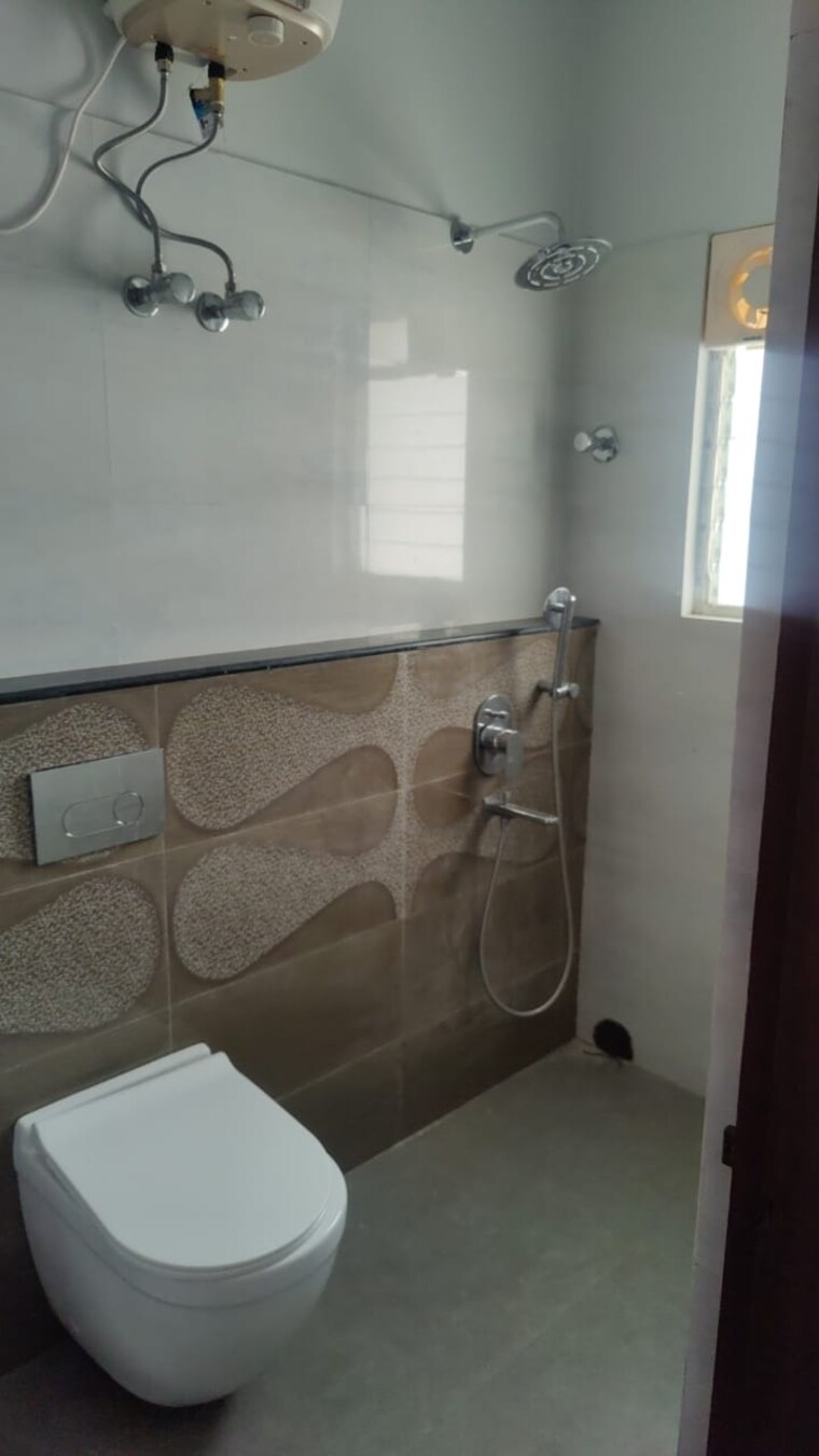 Bathroom, city-centre 2 Bedroom 996 Sq.Ft. Apartment In Salt Lake City Kolkata 9229232