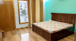 Bedroom in 3 BHK Builder Floor at SAS Tower, Sector 38 – for Rent