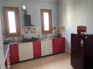 Kitchen in 3 BHK Builder Floor at SAS Tower, Sector 38 – for Rent