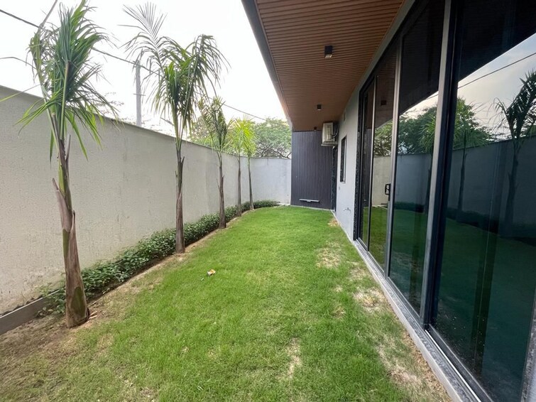 Cover Image, sultanpur 6 Bedroom 1622 Sq.Yd. Villa In Sultanpur Delhi 9229273