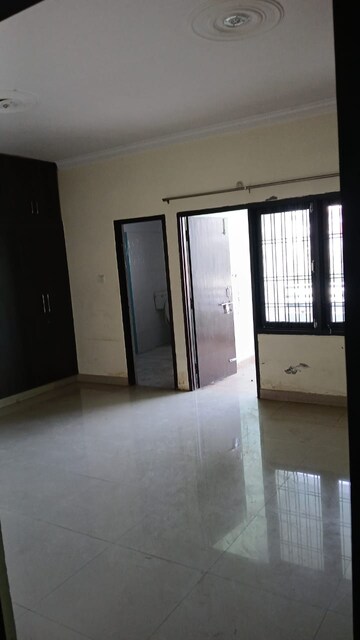 Room in 2 BHK Builder Floor at Indira Nagar – for Rent