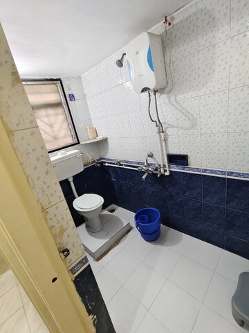 Master Bedroom in 2 BHK Apartment at Rahul Terrace, Koregaon Park – for Rent