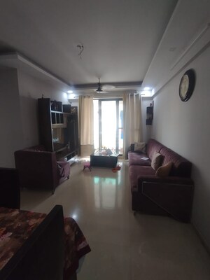 2 BHK Apartment For Rent in Pushpanjali Heights, Owale