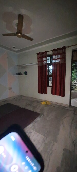 Furnished Amenities in 2 BHK Independent House at Sector 3 – for Rent
