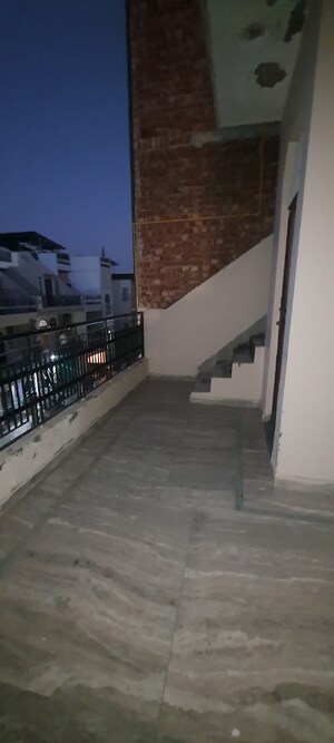 1.5 BHK Independent House For Rent in Sector 3