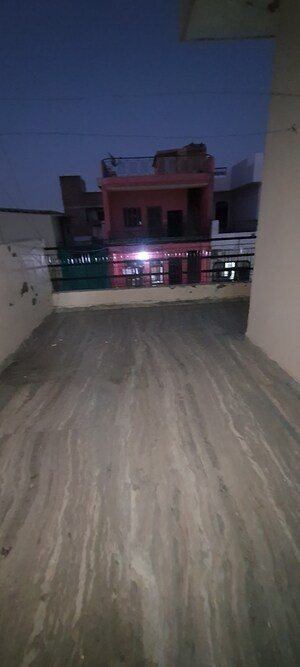 Room in 1.5 BHK Independent House at Sector 3 – for Rent