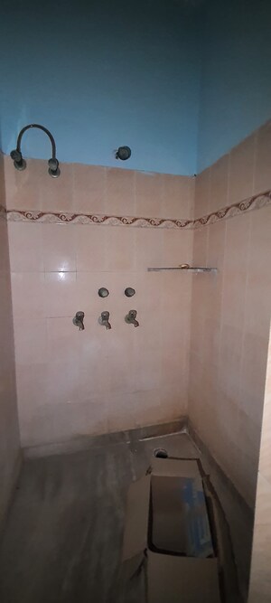 Room in 1.5 BHK Independent House at Sector 3 – for Rent