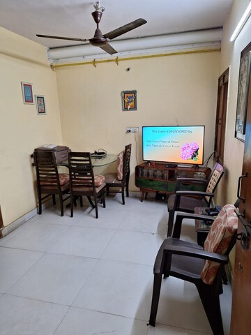 Gym in 1 BHK Builder Floor at Chittaranjan Park – for Rent