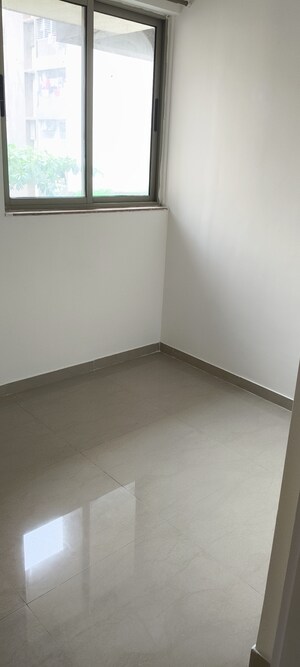 Room in 1.5 BHK Apartment at Lodha Casa Rio, Dombivli East – for Sale