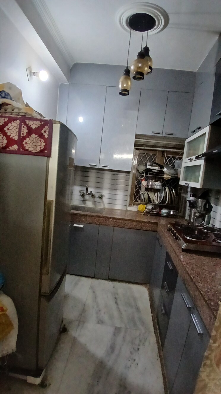 Kitchen, zakir nagar 3 Bedroom 810 Sq.Ft. Apartment In Zakir Nagar Delhi 9229399