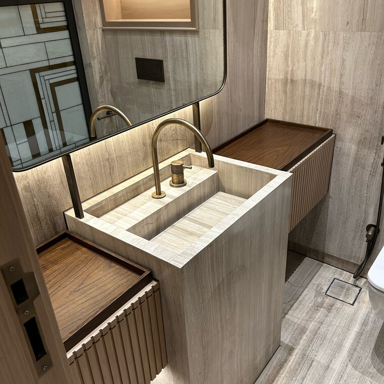 Balcony, panchsheel park 5 Bedroom 11000 Sq.Ft. Builder Floor In Panchsheel Park Delhi 9229406