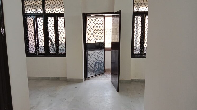 Room, chittaranjan park 2 Bedroom 125 Sq.Yd. Builder Floor In Chittaranjan Park Delhi 9229408