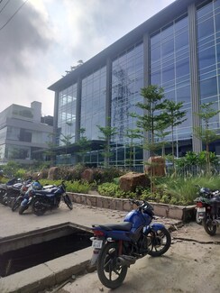 Office Space For Sale in Galaxy Diamond Plaza