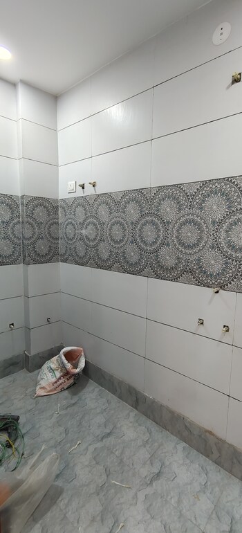 2 BHK Builder Floor for Sale in Kakrola, Delhi