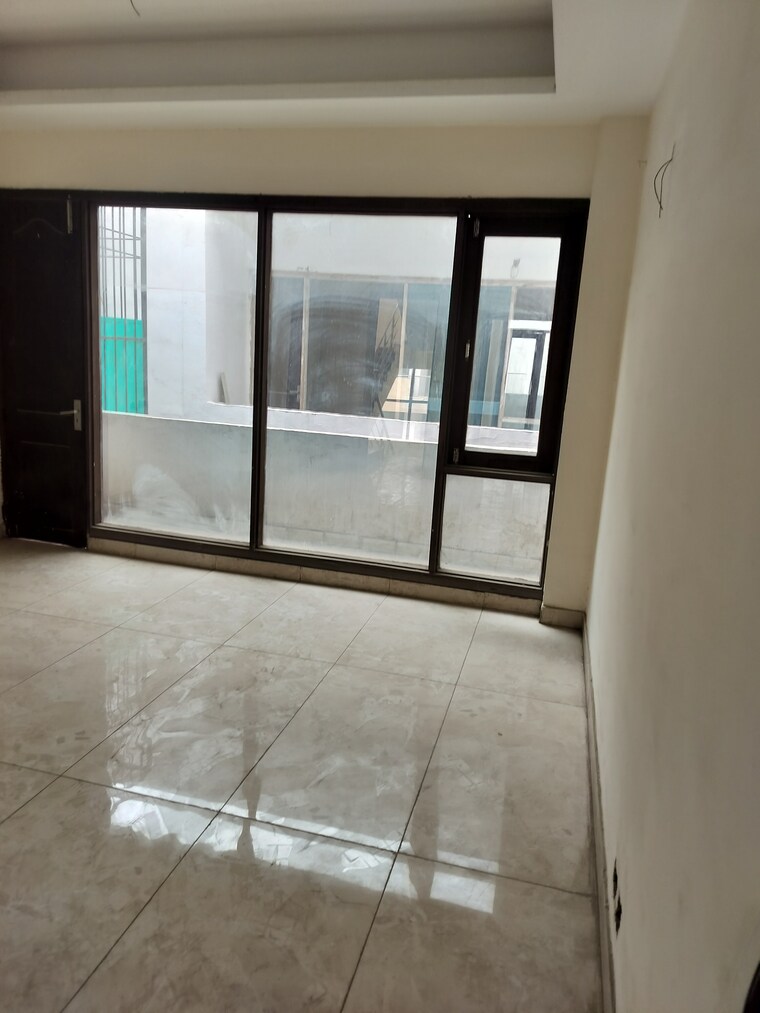 Room, amrapali-golf-homes 3 Bedroom 1595 Sq.Ft. Apartment In Sector 4 Greater Noida Greater Noida 9229429