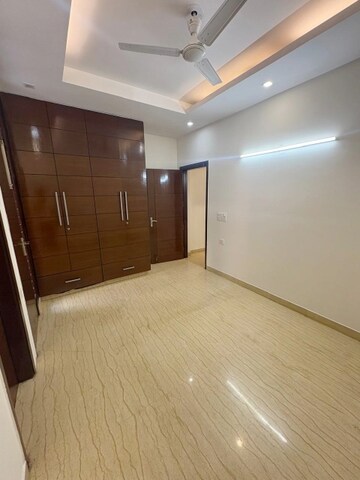 Master Bedroom in 2 BHK Builder Floor at Kalkaji – for Rent