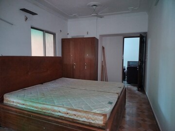Bedroom in 4 BHK Apartment at Sarita Vihar – for Rent